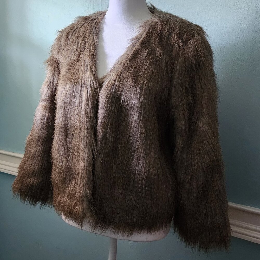 NEW Lucky Brand sz M faux fur jacket gray taupe greige cropped